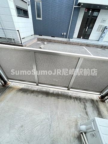 バルコニー　陽当たり良好なバルコニーです