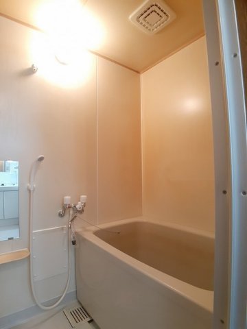 バス・シャワールーム　きれいなお風呂です
