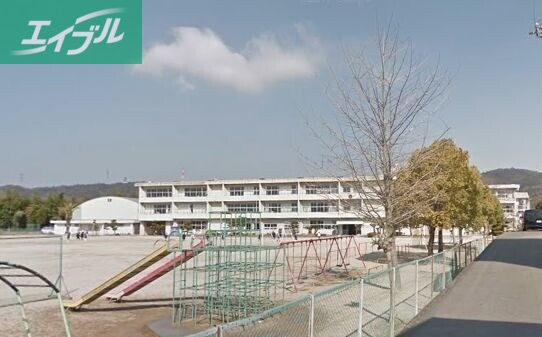 小学校　倉敷市立緑丘小学校（小学校）まで1382m
