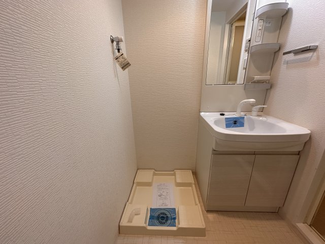 洗面設備　同一タイプです。