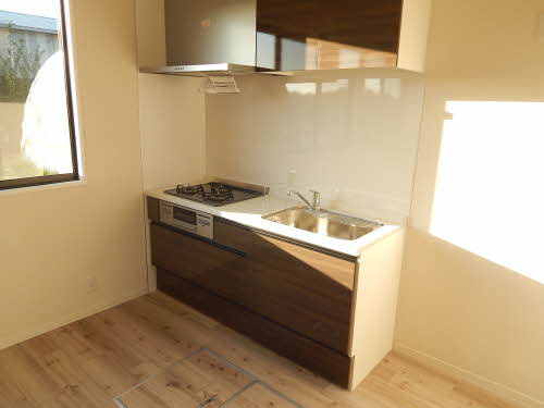 キッチン　コンパクトなキッチンで掃除もラクラク