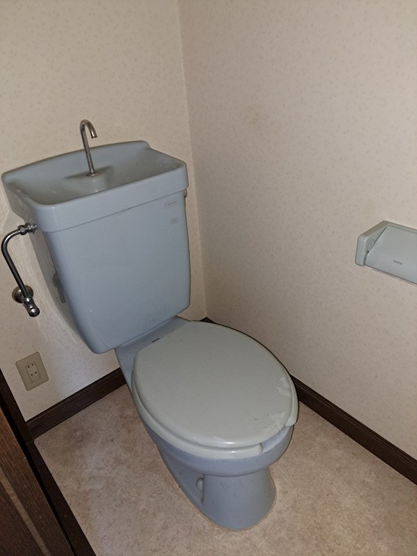 トイレ　参考写真