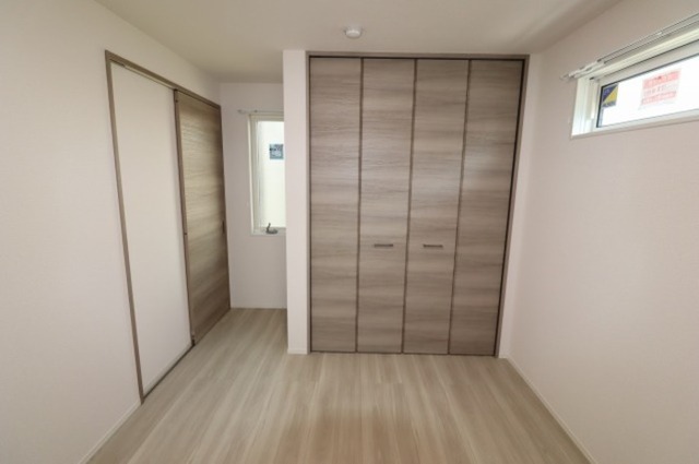 その他部屋・スペース　洋室５．８帖？