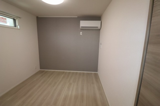 その他部屋・スペース　洋室５．８帖？