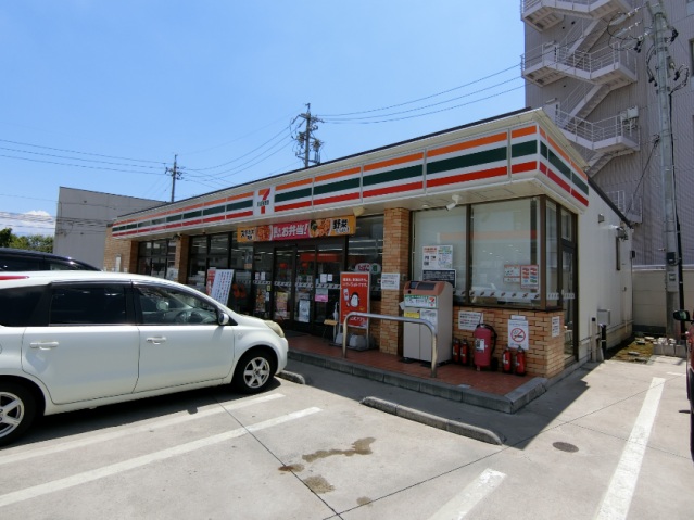 コンビニ　セブンイレブン長野大通り店（コンビニ）まで180m