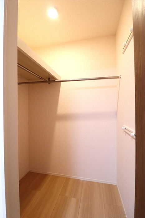 収納　ウォークインクローゼット