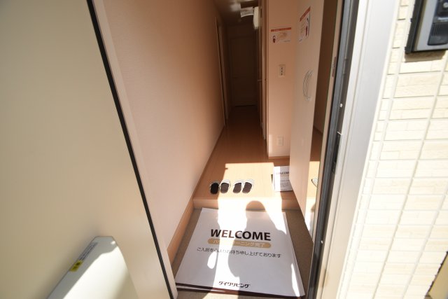 玄関　収納もある玄関です