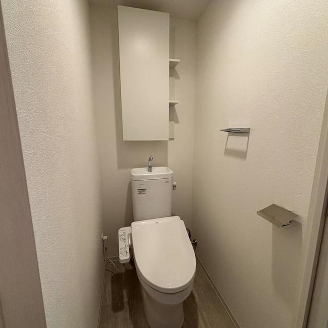 トイレ　※写真は同タイプ住戸です。