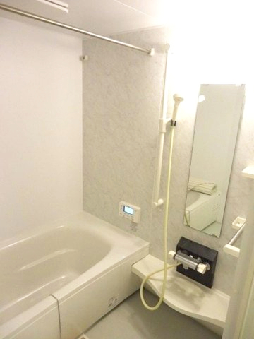バス・シャワールーム　バス・トイレ別