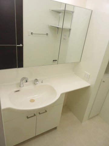 洗面設備　洗髪洗面化粧台