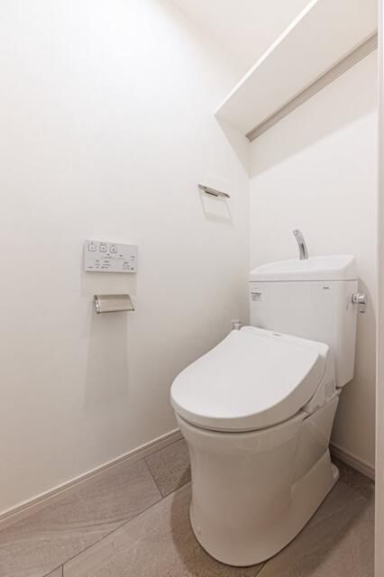 トイレ　※別部屋の写真です