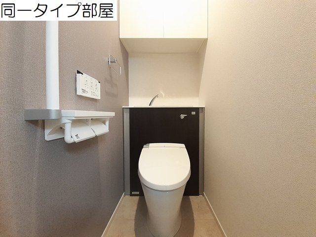 トイレ　清潔感のあるトイレです