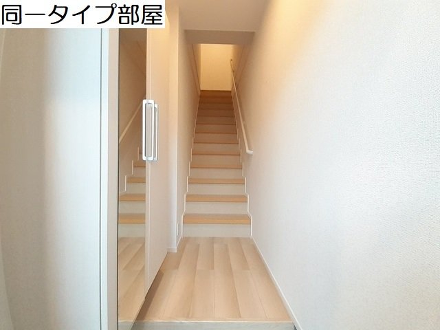 玄関　明るい玄関です