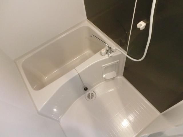 バス・シャワールーム　アクセントパネルがオシャレです