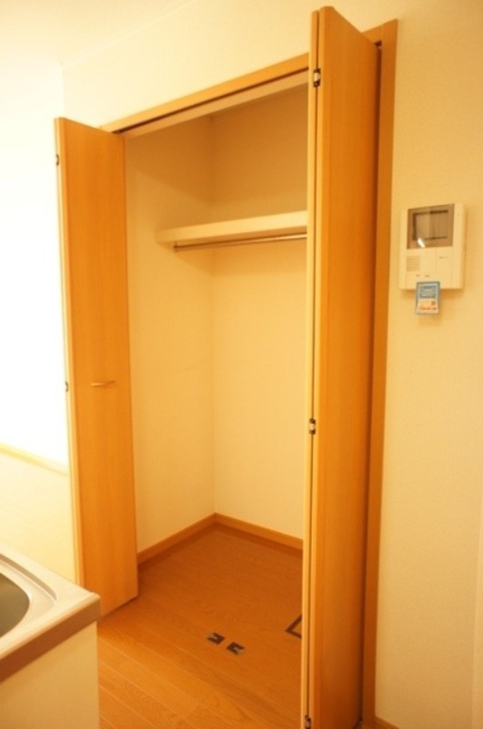 収納　図面と現状に相違がある場合には現状を優先