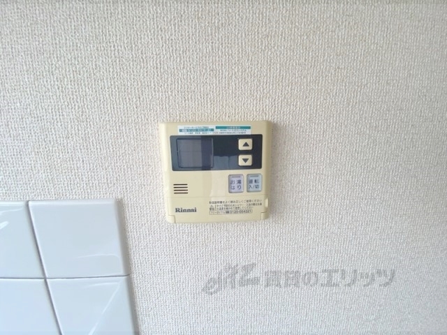 その他設備　給湯器リモコン