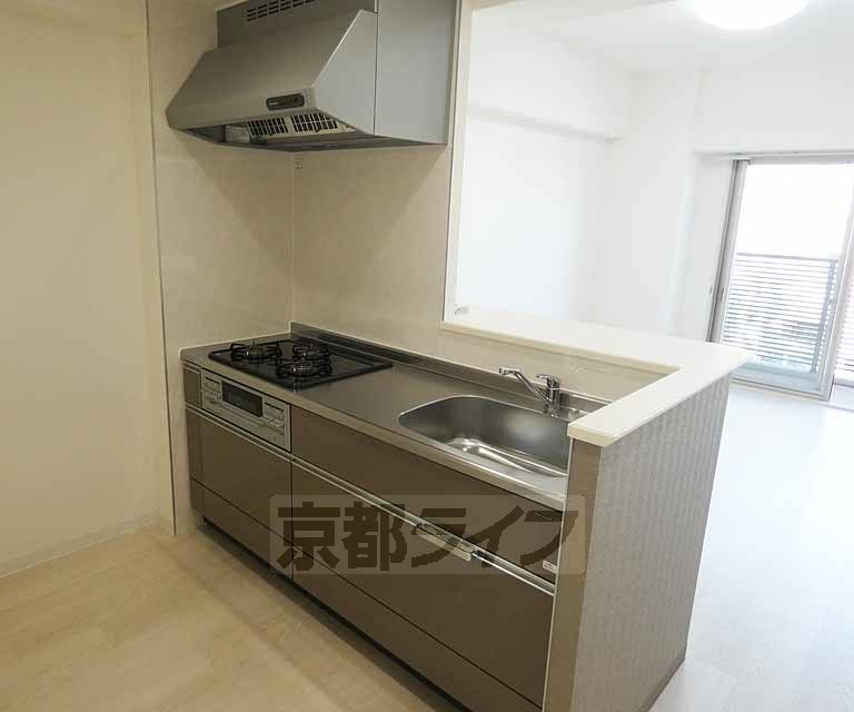 キッチン　３口コンロですよ！