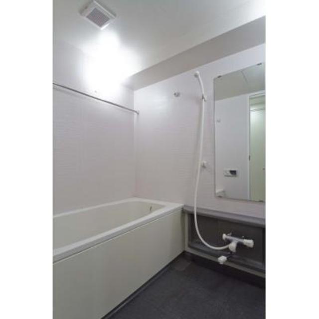 バス・シャワールーム　※写真は同タイプ住戸です。