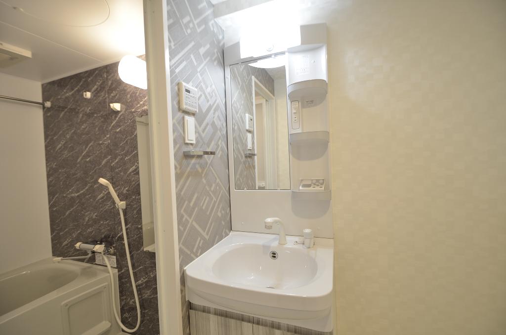 洗面設備　洗髪洗面化粧台