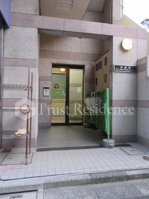 エントランス　エントランス前