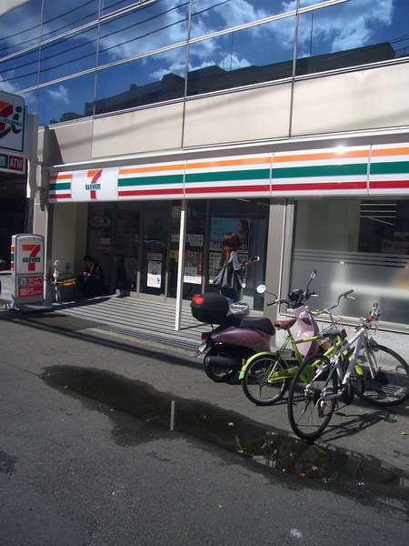 コンビニ　セブンイレブン天神橋筋６丁目駅南店（コンビニ）まで131m