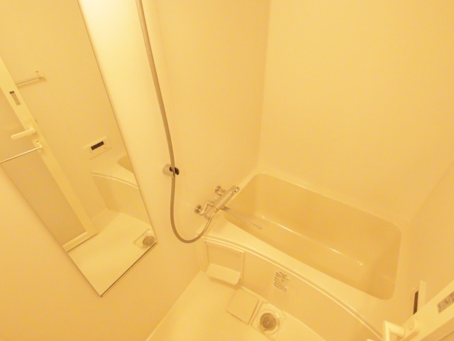 バス・シャワールーム　※別室の参考写真の為、現況優先です。