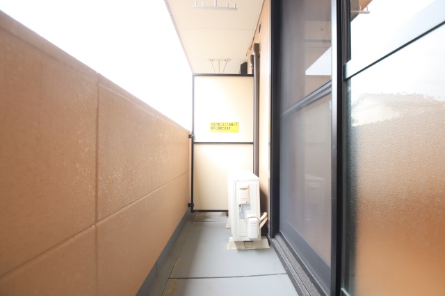 バルコニー　※別室の参考写真の為、現況優先です。