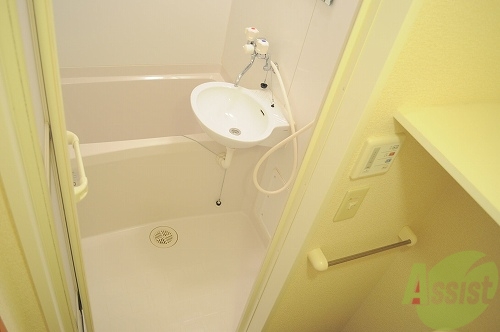 バス・シャワールーム　浴室乾燥機付きのお風呂