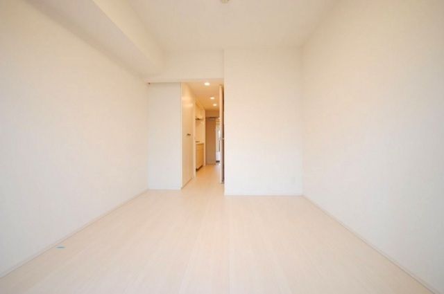 居室・リビング　※同タイプの別部屋の写真です。