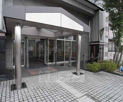 エントランス　大きなエントランスです。