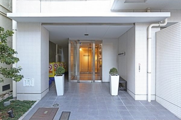 エントランス　★☆他社掲載も内見や契約可能！相見積もり大歓迎☆★