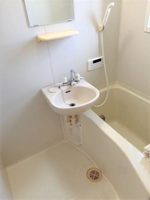 バス・シャワールーム　お風呂です