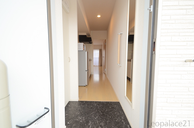 玄関　設備・使用は号室により異なる為、現況を優先いたします。