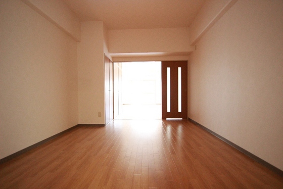 居室・リビング　※別号屋の写真です