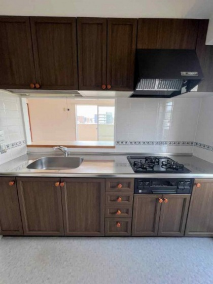 キッチン　※別部屋の写真です