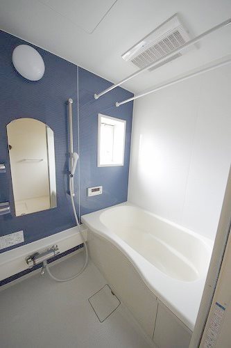 バス・シャワールーム　追い焚き・浴室乾燥機付き