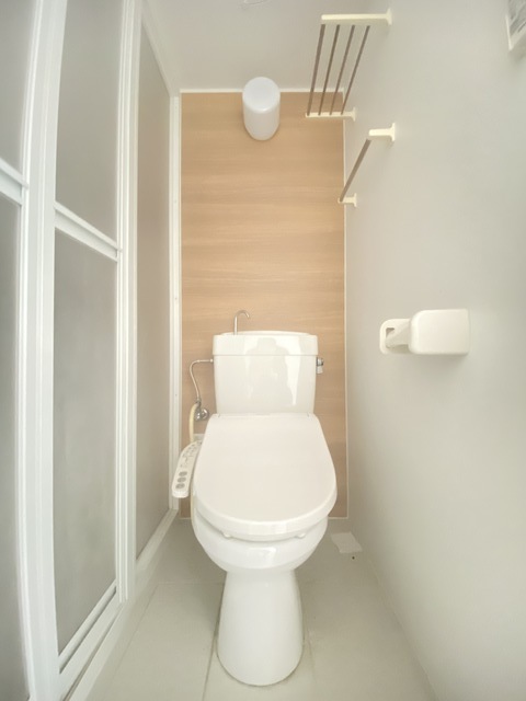 トイレ　※清掃前の写真となります。