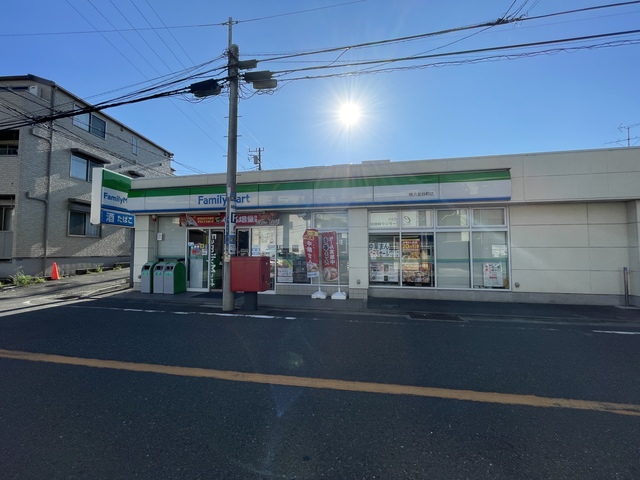 コンビニ　ファミリーマート横浜釜台町店（コンビニ）まで160m