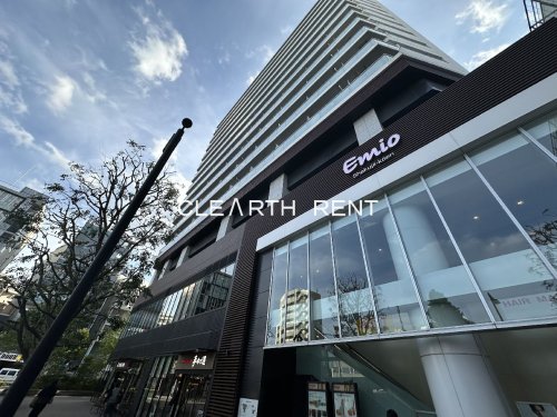 ショッピングセンター　Emio(エミオ)石神井公園（ショッピングセンター）まで988m