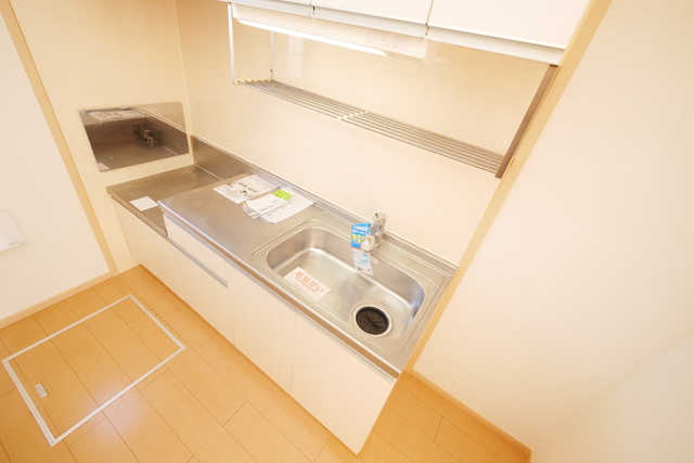 キッチン　★調理スペースの広いキッチンです★