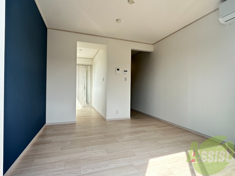 居室・リビング　南向きのリビングは陽当たりも良く気持ちがいいです。