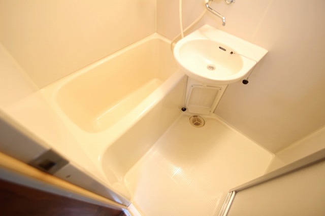 バス・シャワールーム　同物件別室