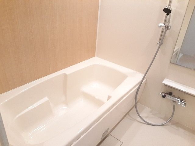 バス・シャワールーム　日々の疲れを癒すお風呂付です