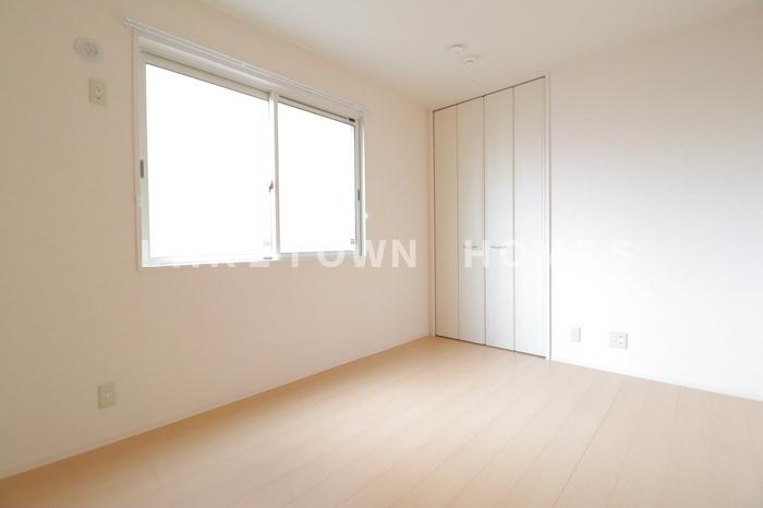 その他部屋・スペース　北側6帖の洋室です。