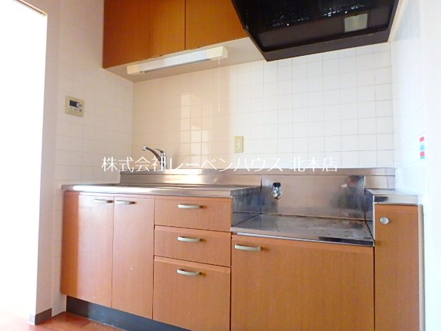 キッチン　レーベンハウス北本店へ　048-590-5757
