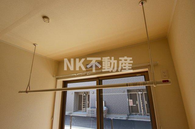 その他設備　室内物干しです