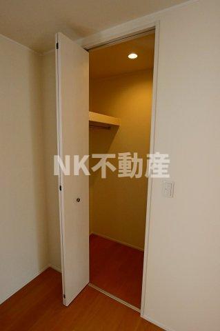 収納　ウォークインクローゼット付き
