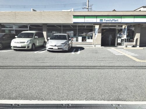 コンビニ　ファミリーマート 宝塚ほしのそう店（コンビニ）まで420m