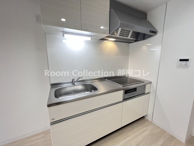 キッチン　※同物件他部屋写真　色違いの場合有　現状優先