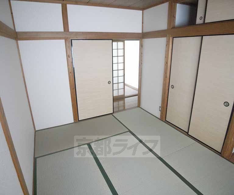 居室・リビング　やっぱり畳は良いですね。